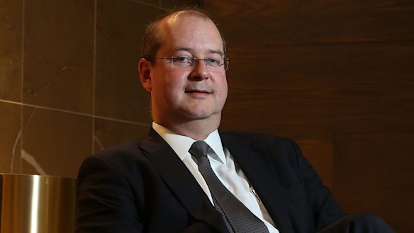 Warren Hogan, chief economic advisor to The Executive Connection, says business CEO confidence is falling on concerns about the economy.