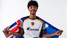 Lucas Herrington has signed with Hull City.