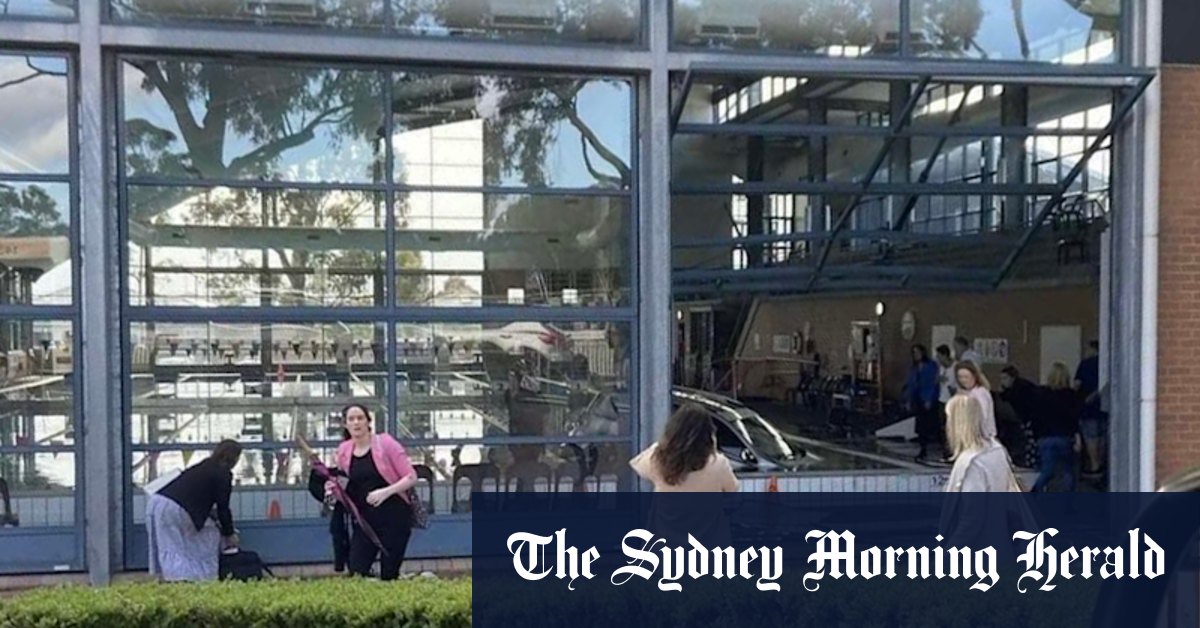 Vehicle plunges into swimming pool at Melbourne private school Haileybury - Vimarsana News