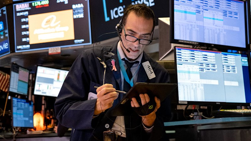 ASX set to fall, Wall Street slumps as war with Iran keeps pressure on oil prices