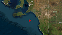 The quake occurred about 100km offshore of South Australia at 7.48am.
