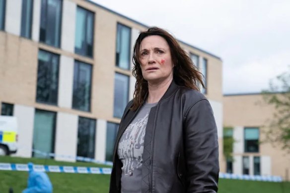 Sarah Parish stars as Detective Inspector Pamela Green in Curfew.