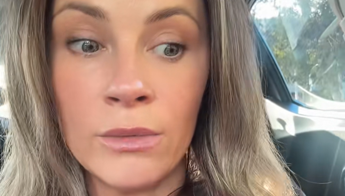Australian actress loses car in insurance company scam