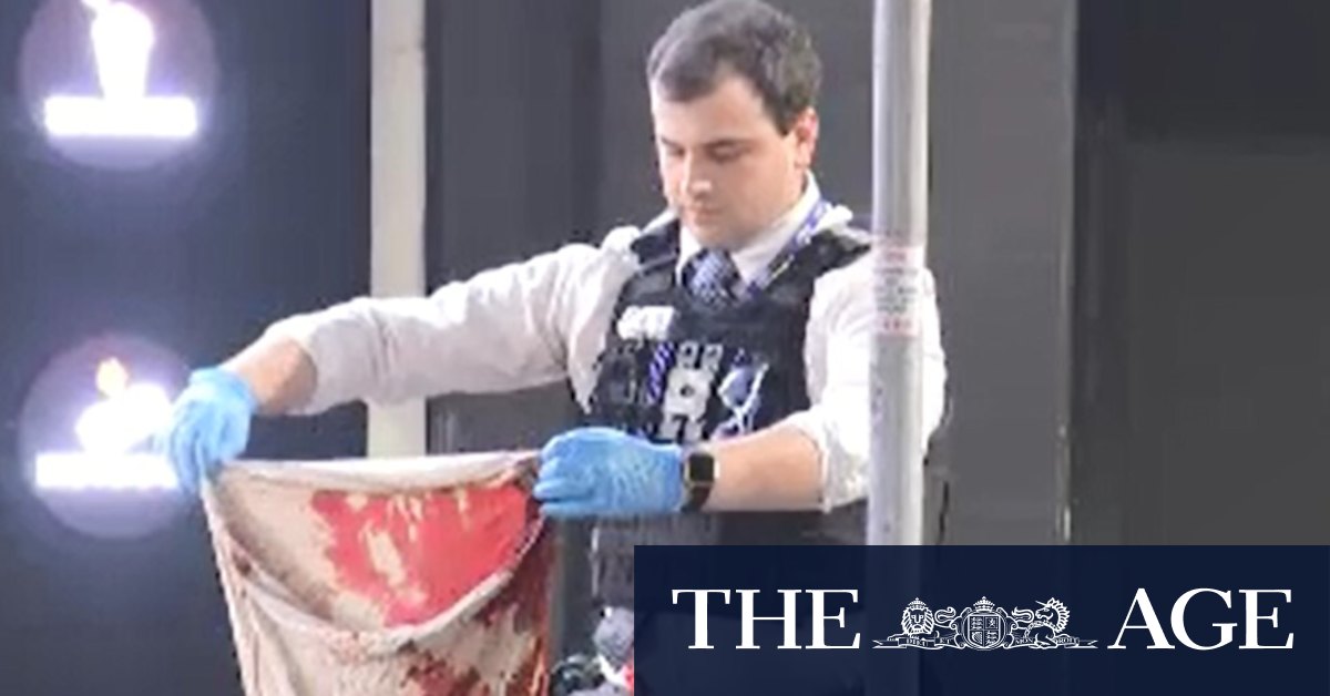 Melbourne crime: Stabbing accused dumps lawyer in the middle of court hearing - Vimarsana News