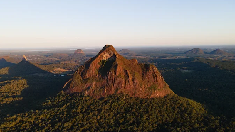 Rescue operation under way for stranded hiker after Mount Beerwah fall