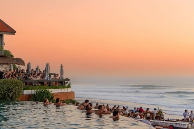 Single Fin Beach Club, Uluwatu Bali
