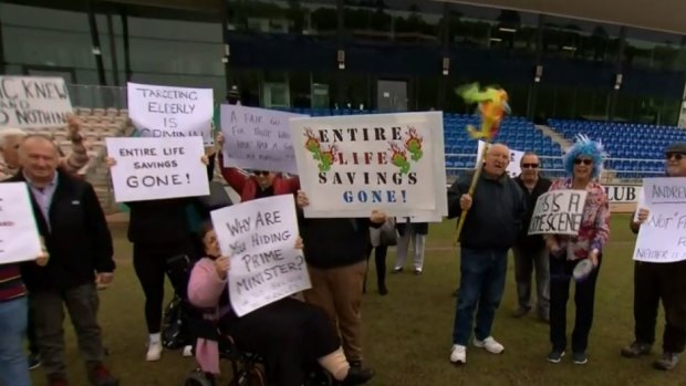 Retirees who lost their savings in a failed 'rent for life' scheme rallied in Mandurah on Friday.