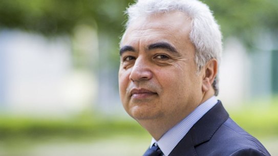 20160209: AFR: Executive Director of the International Energy Agency Dr. Fatih Birol at Parliament House. Photo by Sean Davey.

20160209_Davey_0155.jpg