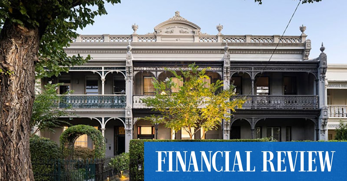 afr.com - Bonnie Campbell - Heavyweights trade and upgrade Albert Park's trophy terraces