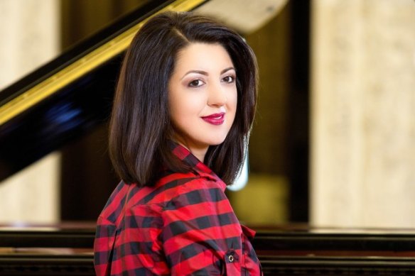 Romanian pianist Alexandra Dariescu was energetic during Ravel’s Piano Concerto in G.