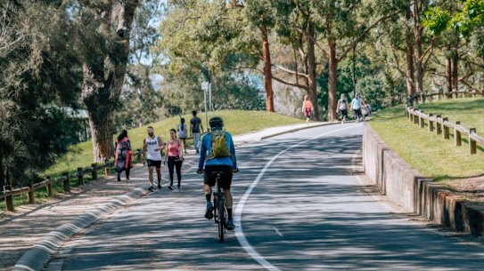 UNSW researchers have identified that whilst built environments enable healthy habits, greater access to greenery is still needed.