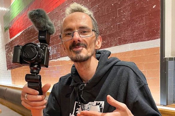 Raphaël Graven, alias Jean Pormanove, died in his sleep during a broadcast on Kick.