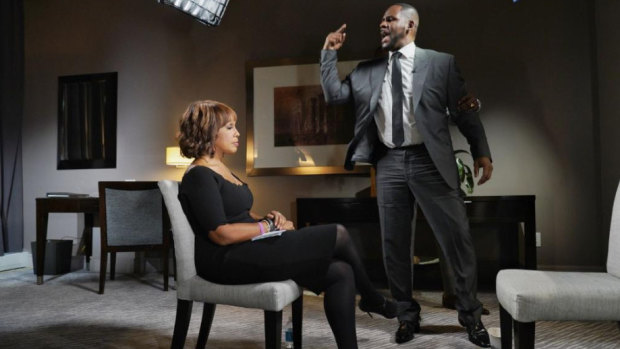 Gayle King has been praised for her composure during her explosive interview with R. Kelly.