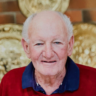 Geoff Benson OAM helped refurbish the Tenterfield railway museum and was a long-time servant of the Tenterfield Show.