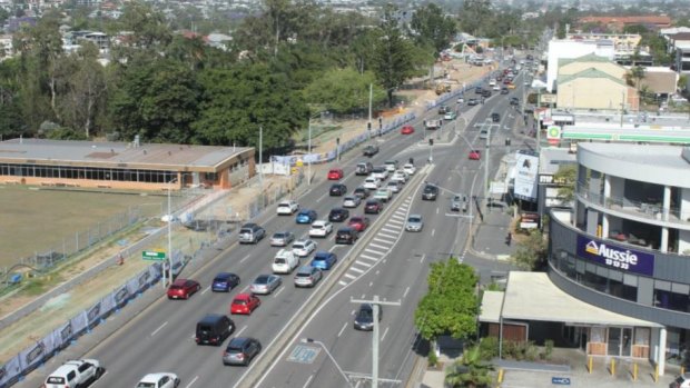 The Wynnum Road corridor upgrade expanded the four-lane road to six lanes.