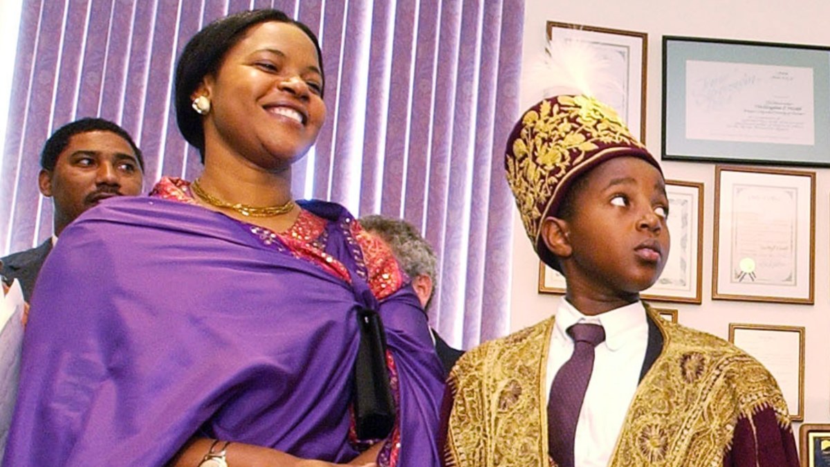World’s youngest reigning monarch, 34, dies