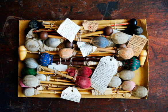 A collection of percussion mallets, including harmoniums and xylophones.