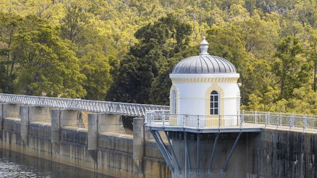 The murder weapon was thrown into the waters of Mundaring Weir.