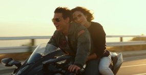 Jennifer Connelly and Tom Cruise in Top Gun: Maverick.
