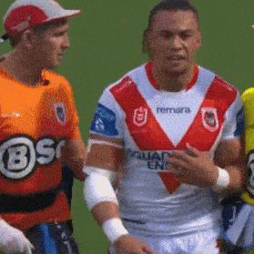 Raymond Faitala-Mariner leaves the field for an HIA in round one.