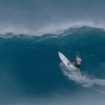 Molly Picklum riding her 9.67 wave in the semi-final at Sunset Beach. 