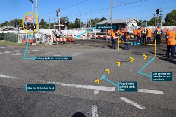 There was a 3.1 metre gap between the boom gate and the median island. 