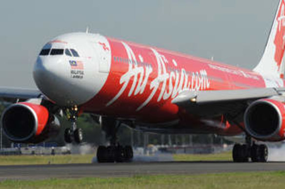 AirAsia passengers landed in Perth without their checked in luggage, unbeknown to them. 
