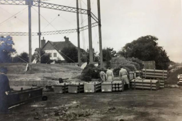The 1910 Gas Holder as pictured in March 1952. This adjoins the current site of Brighton Grammar’s early learning centre. 