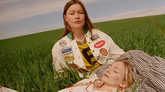 Wet Leg is led by two women 
in their late 20s, Rhian Teasdale and Hester Chambers.