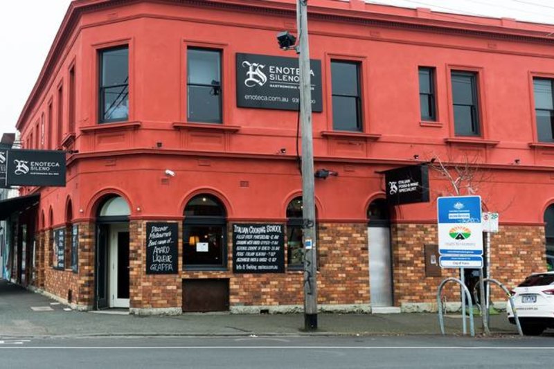 Sun rises on Carlton hotel as Gerald’s Bar takes over
