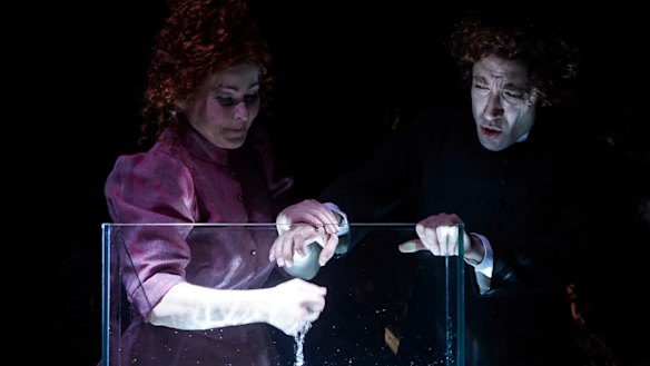 Jessica Aszodi as Lucinda and Brenton Spiteri as Oscar.