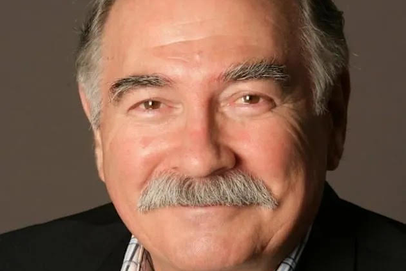 Henri Szeps was loved by the public and his peers.