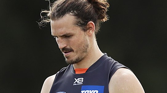 Phil Davis has played under duress a few times in his career. 