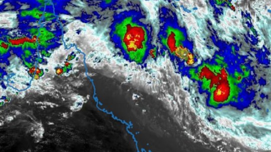 Qld on high alert as destructive winds, life-threatening flooding expected