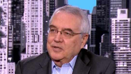 US media heavyweight Leo Hindery has been revealed as the man behind the $US2b "blank cheque" offer for Foxtel. 