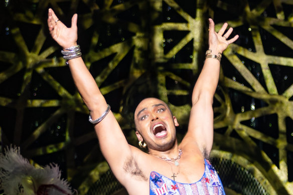 Seann Miley Moore in Miss Saigon: “I had to leave [Australia] to be seen.″⁣