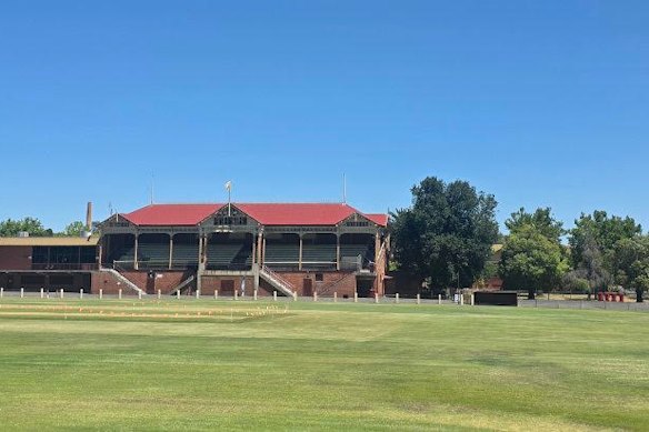 The picturesque Prince’s Park Oval is home to Maryborough Football Cub.