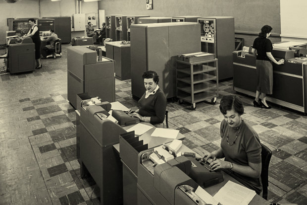 An IBM 704 computer of the kind used to crunch data for John F. Kennedy’s campaign in 1960.