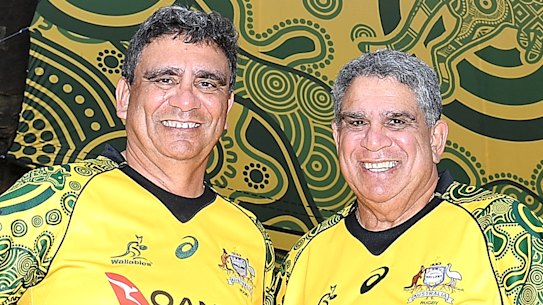 Gary Ella and Glen Ella with the First Nations jersey in 2017.