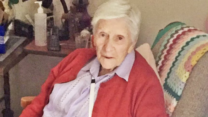 Paramedic apologises to family of great-grandmother fatally Tasered by police