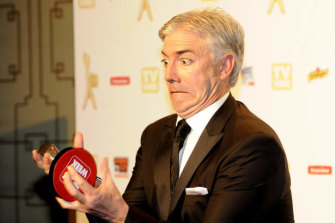 Shaun Micallef with his Silver Logie in 2010.