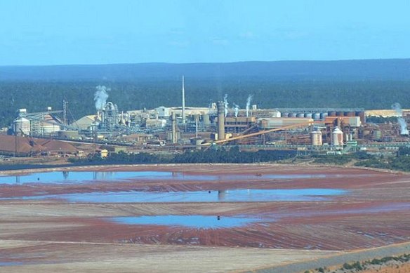 South32’s Worsley Alumina refinery near Collie receives bauxite from Boddington via a 60km-long conveyor.