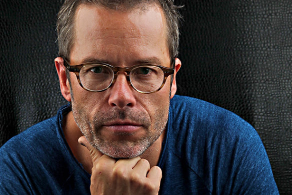 Actor Guy Pearce releases debut song (Video Thumbnail)