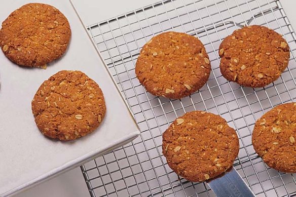 Anzac biscuit.