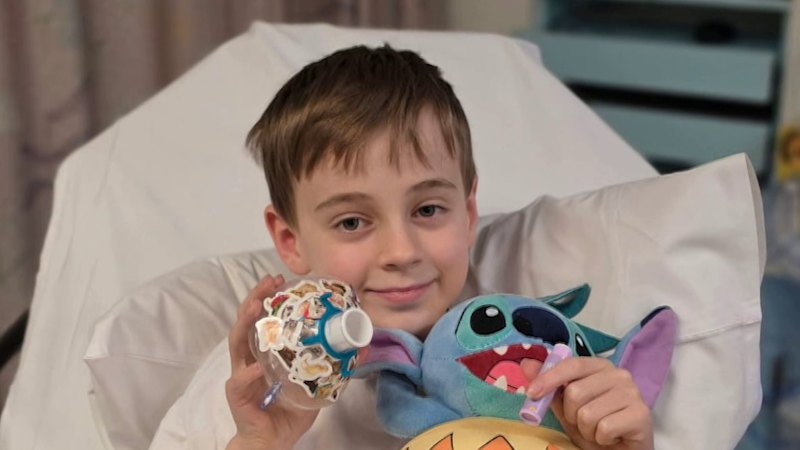 10-year-old victim of random attack was visiting Melbourne for cancer treatment