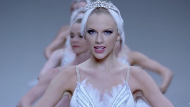 Taylor Swift in the music video for her hit Shake It Off.