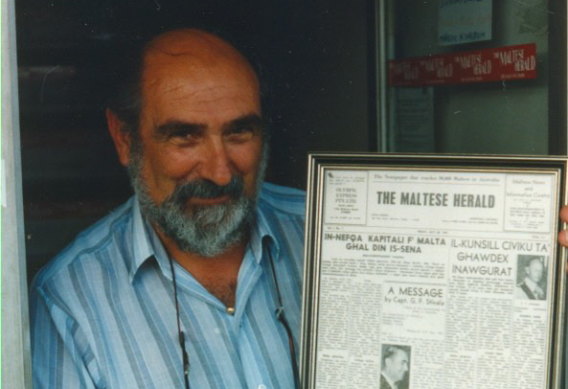 Lino Vella with the first edition of the Maltese Herald in 1992..