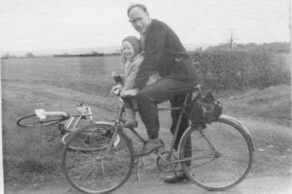 Tony and Jennifer riding through the York countryside. 