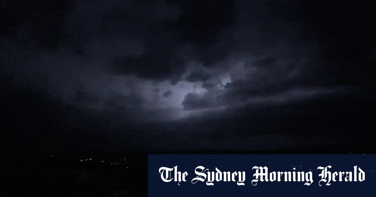 World record 768 km-long lightning 'megaflash' confirmed over US - Vimarsana News