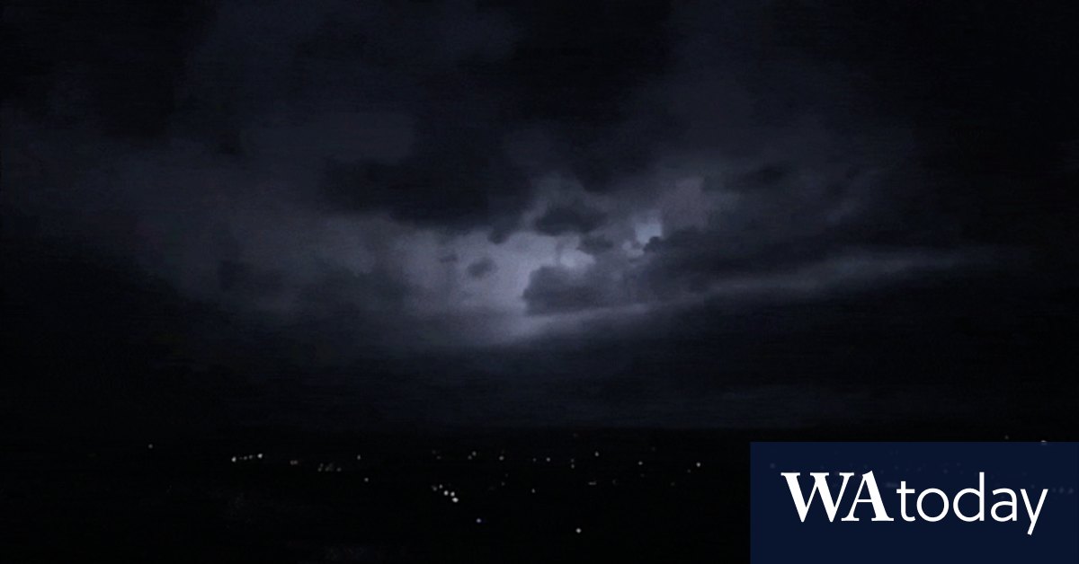 World record 768 km-long lightning 'megaflash' confirmed over US - Vimarsana News